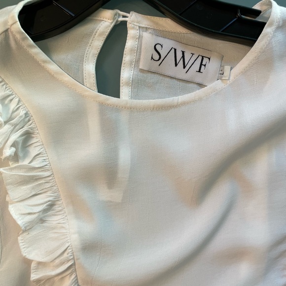 White ruffly top - Picture 5 of 12